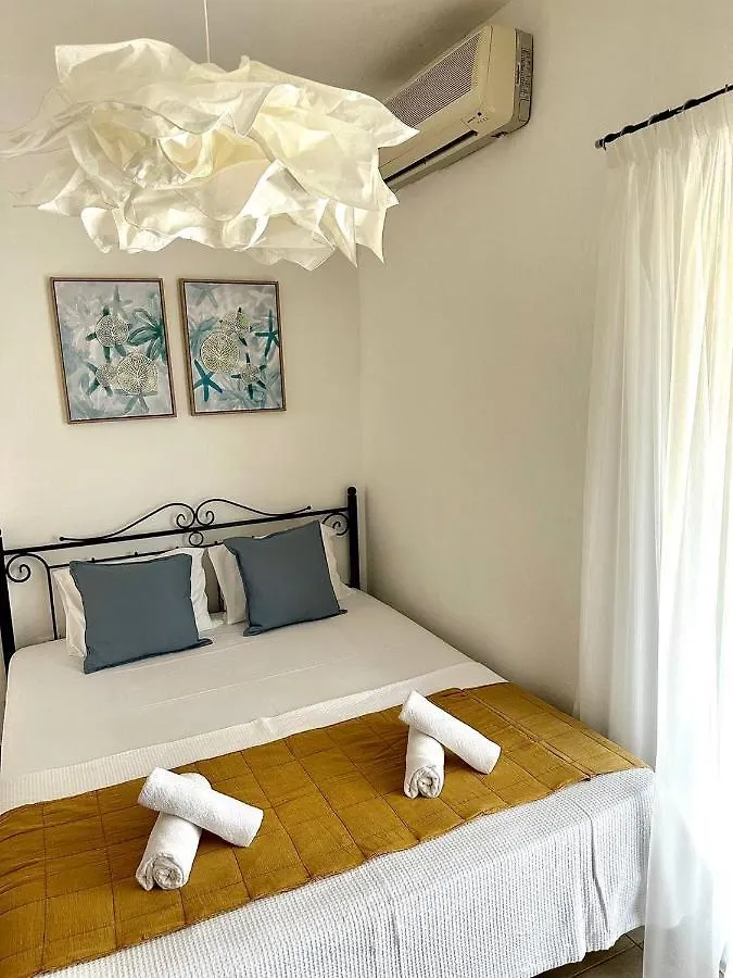 La Scala Family Apartments Nea Roda